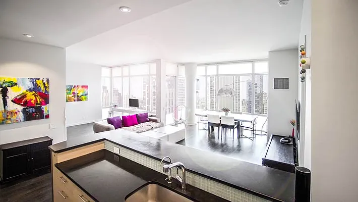 Rented by R New York | media 23