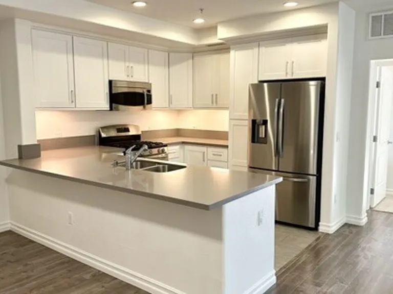 629 Traction Ave #436 — Photo 22