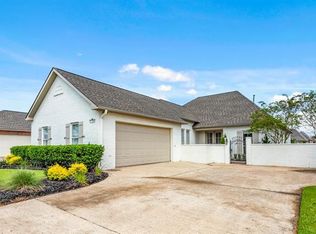 6135 E Azalea Dr, Lake Charles, LA 70605
