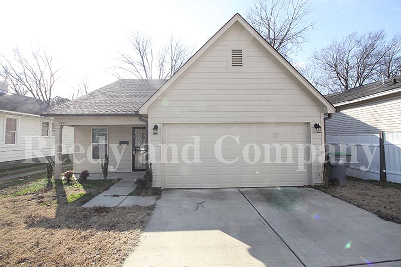 1st image of 1455 Lyndale Ave