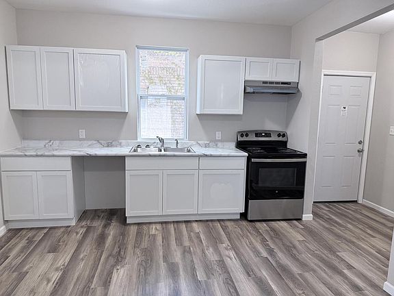 2nd image of 3641 N Port Washington AVENUE