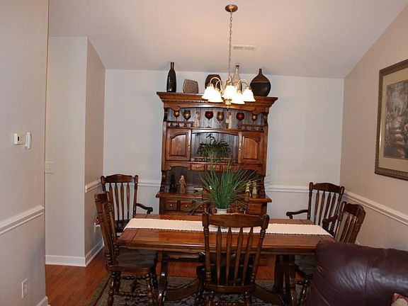 4th image of 23 Sagewood Ct Unit 0