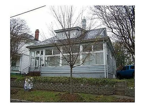 331 52nd St Photo 1