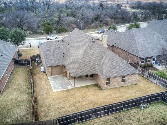 4th image of 517 Sterling Dr