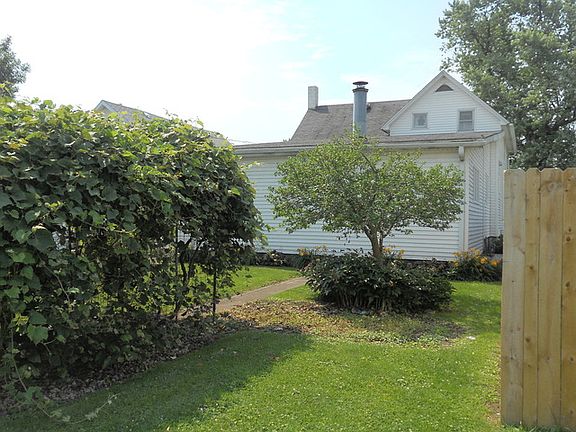 5th image of 527 W Beaver St