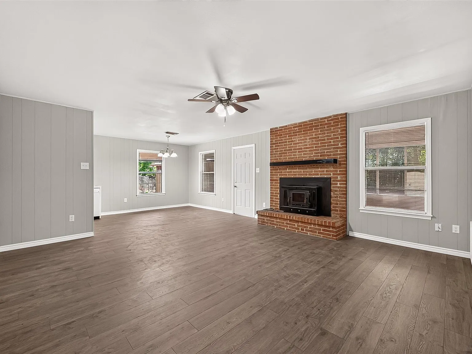 3 bed, 2.0 bath, 1550 sqft, $1,750 — Photo 4