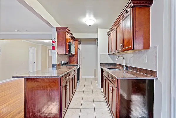 Rented by Living New York | media 8