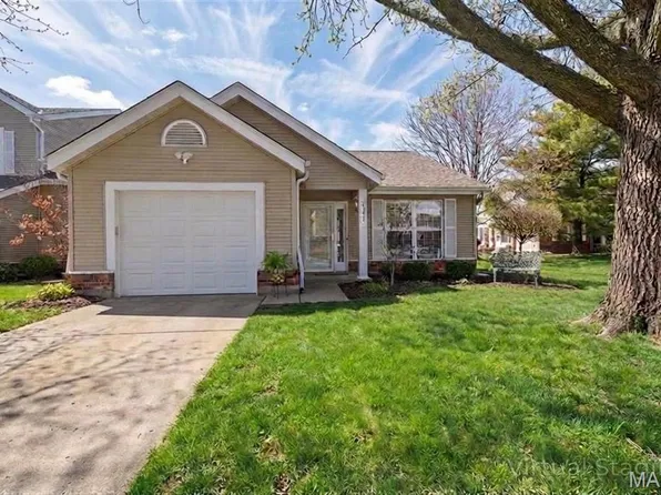 1321 Forest Creek Dr #3, Saint Charles, MO 63303