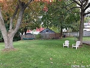 5th image of 214 Male Ave