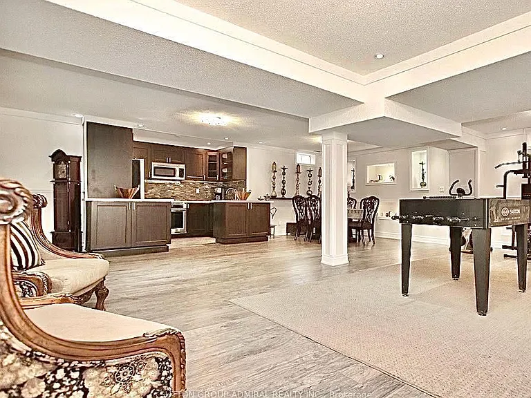 22 Waltham Cres #BASEMENT — Photo 17