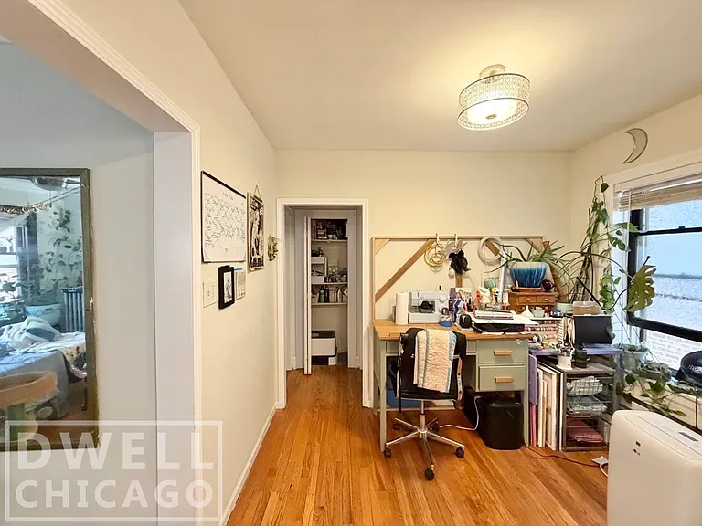 2113 W Giddings St #2 — Photo 9