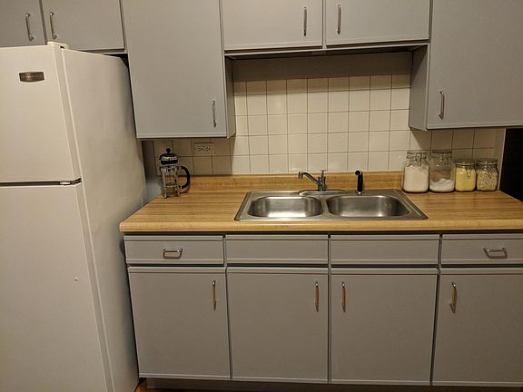 2nd image of 3607 N Seeley Ave APT 3S