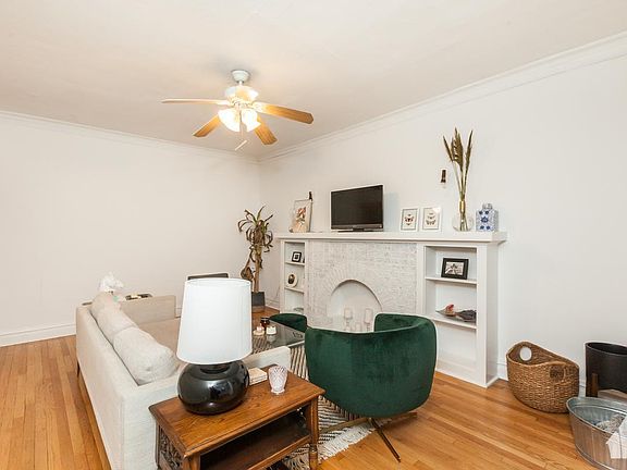 3rd image of 2839 N Whipple St APT 1