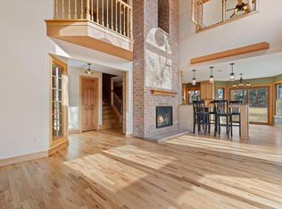 W150N10214 Windsong Cir W, Germantown, WI 53022