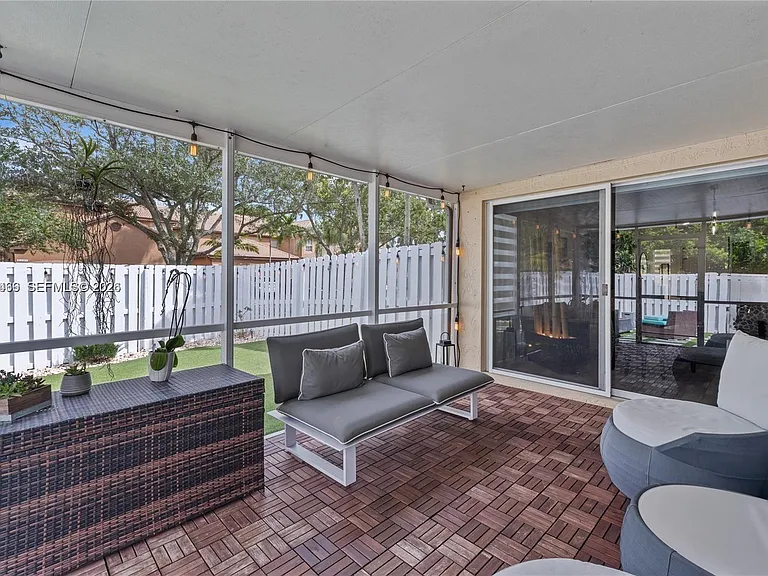 1356 Presidio Dr — Photo 11