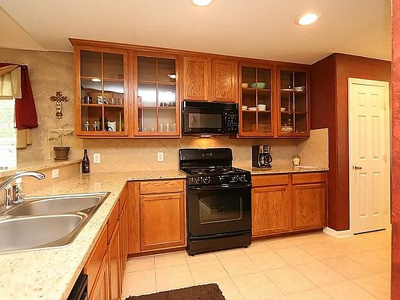 5th image of 14639 Mills Park Ln