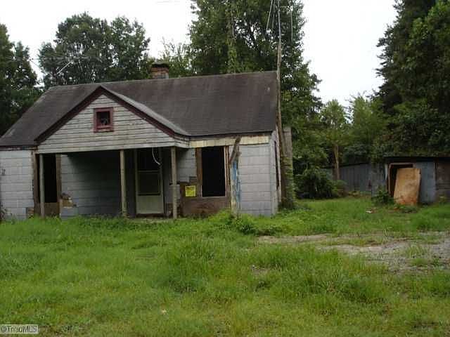 2nd image of 2336 Huffine Mill Rd