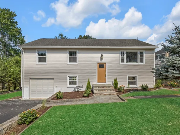 39 Cambridge Drive, Greenwich, CT 06831