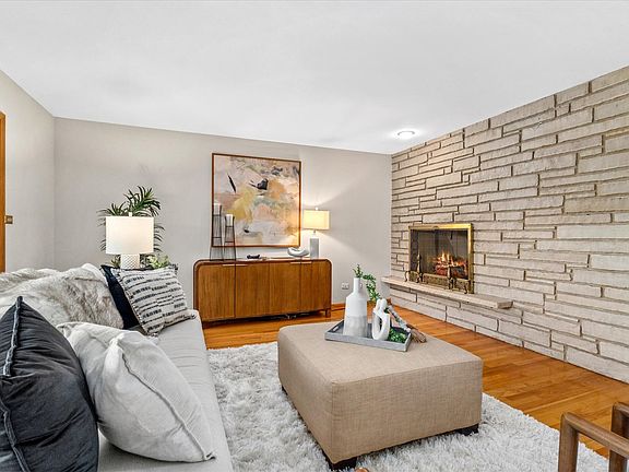 4th image of 3816 Cumnor Rd