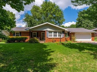 711 W Kingsley St, Springfield, MO 65807