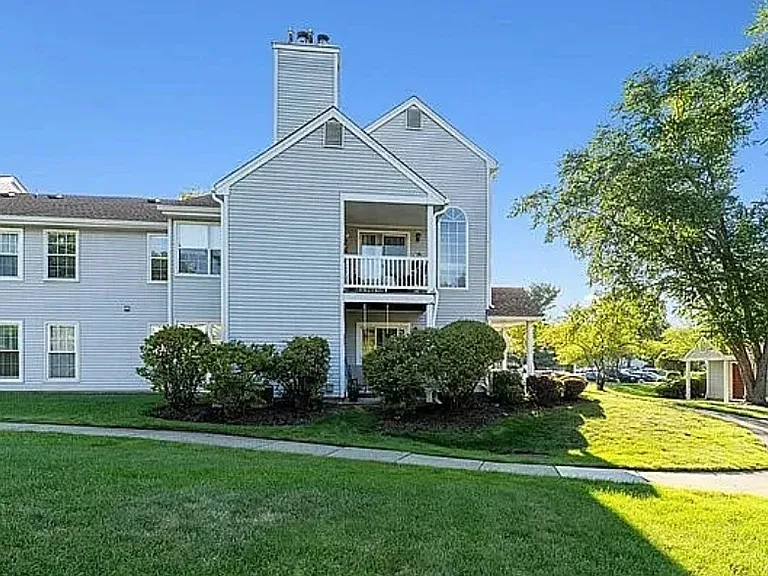 116 Harvest Ln — Photo 14