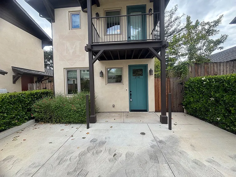 1731 Laurel Ave — Photo 16