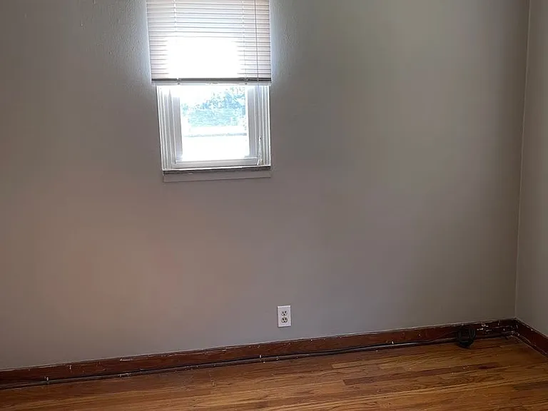 250 Locust St — Photo 10