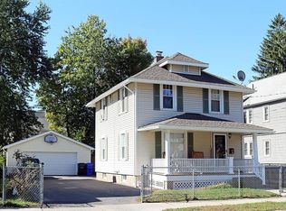 90 Edendale St, Springfield, MA 01104