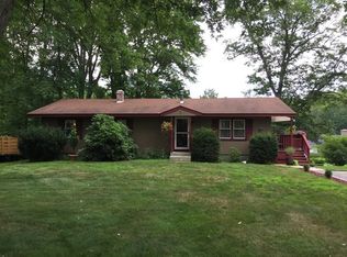 2 Debra Ln, Barre, MA 01005