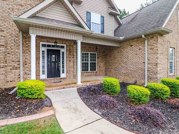 4th image of 249 Southfield Ct