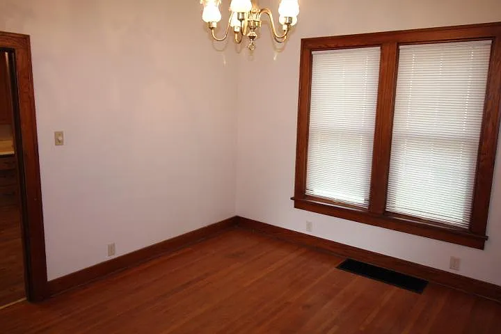 1710 Harwood St — Photo 9