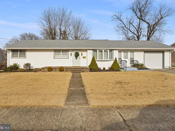 51 Macon Dr, Hamilton, NJ 08619