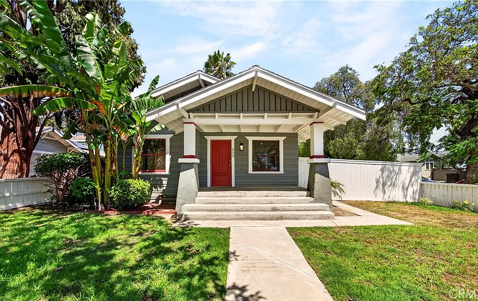 800 Temple Ave
