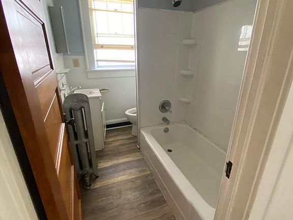 5th image of 708 N Sumner Ave Floor 1