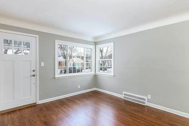 3313 Ravena Ave — Photo 5