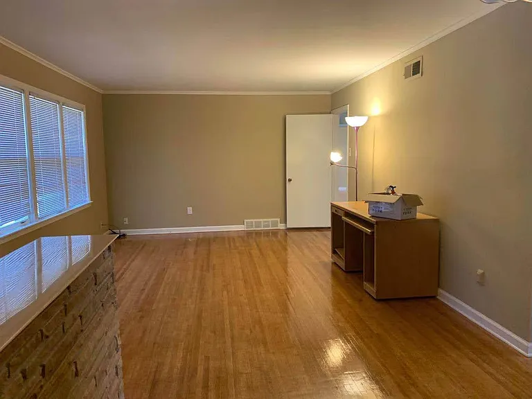 5137 Whitehall Ave — Photo 16