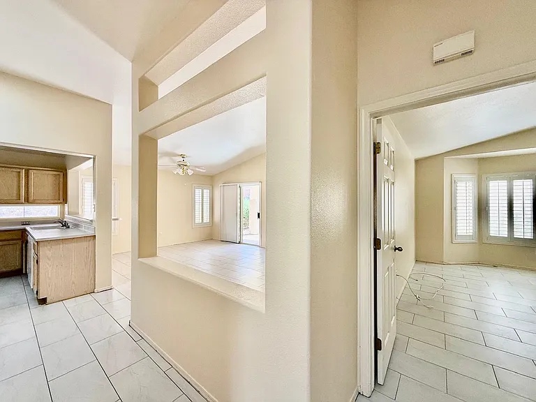 495 Edgefield Ridge Pl — Photo 40