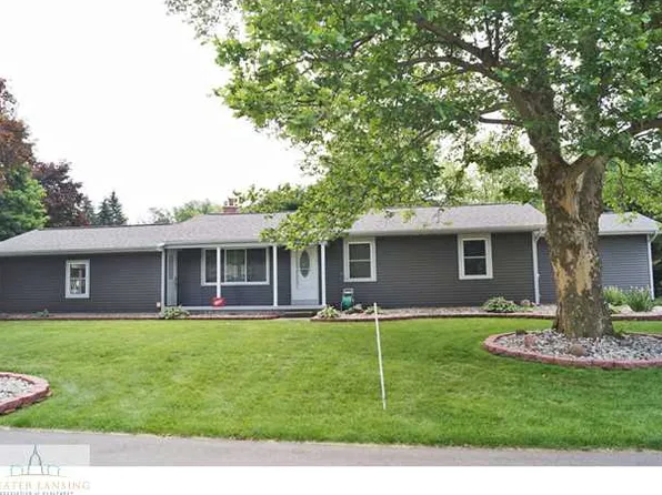 11124 Cobblestone Ln, Grand Ledge, MI 48837