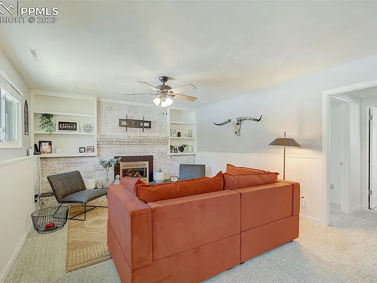 4447 Ranch Cir — Photo 9
