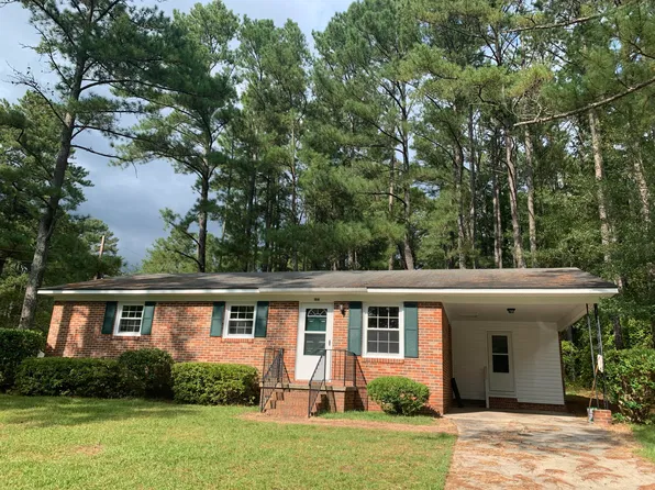 106 James Ave, Hamlet, NC 28345