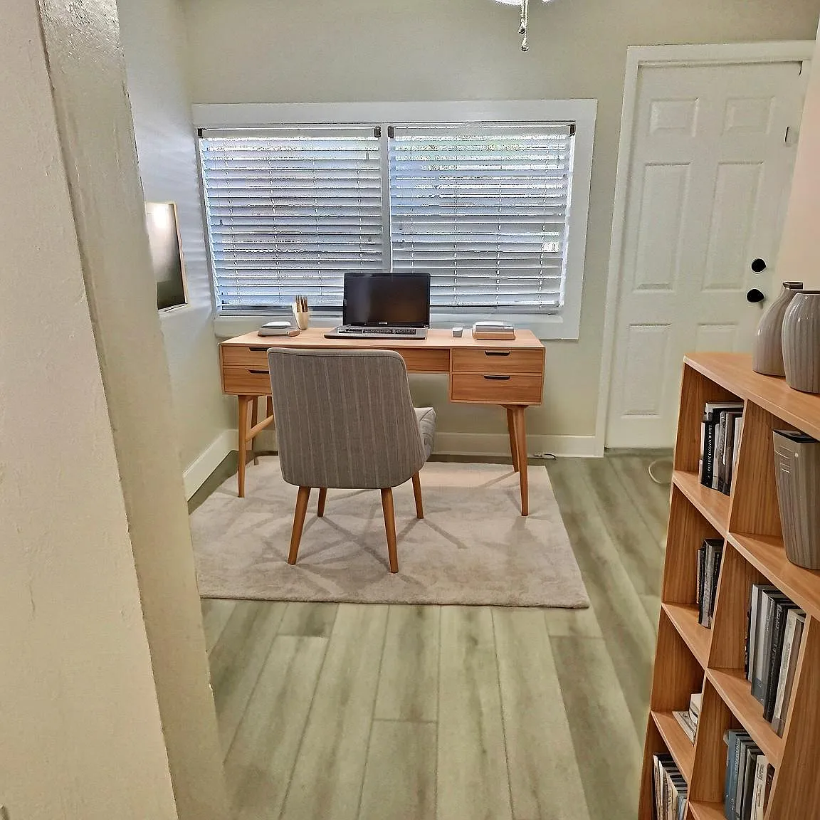 2 bed, 850 sqft, $2,000 — Photo 2