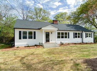 159 Athens St, Hartwell, GA 30643