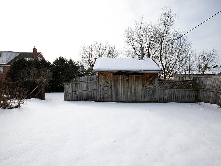 139 Carufel Ave — Photo 43
