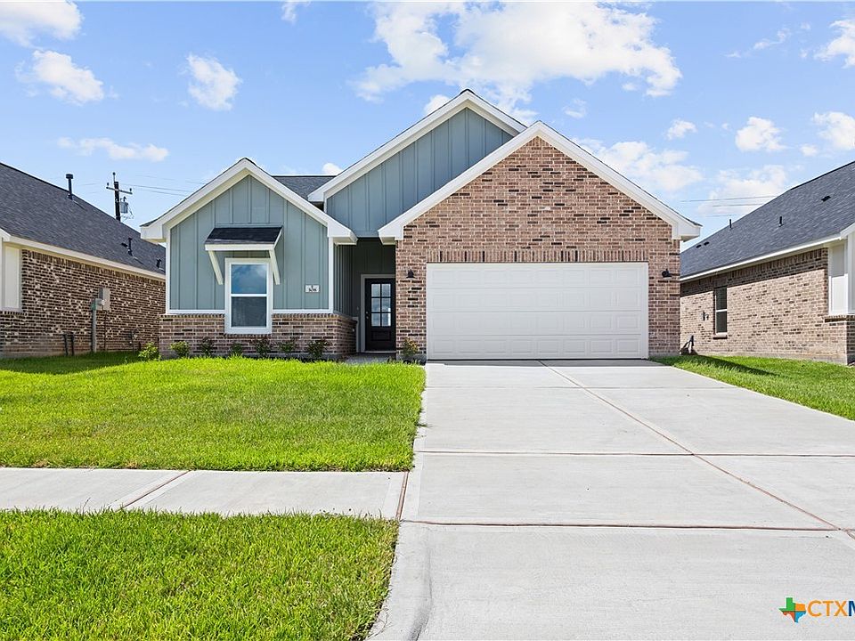 1st image of 308 Cardinal Dr