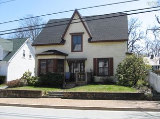 99 Main St, Queens, NS B0T 1K0