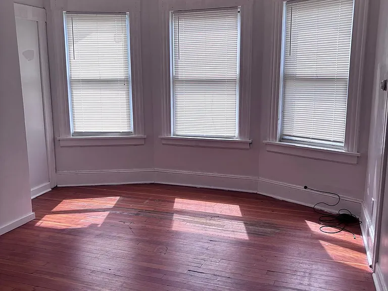 1662 Boston Ave #2 — Photo 2