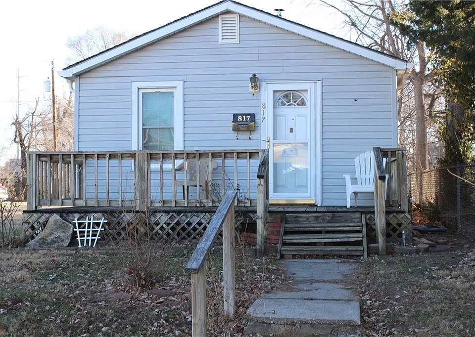 1st image of 817 S Mill St