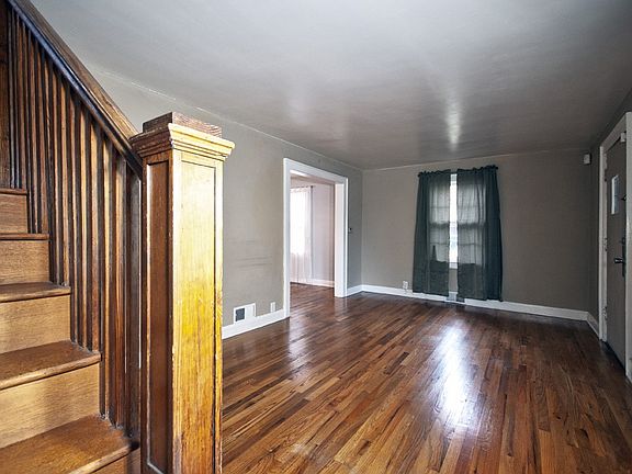 5th image of 2620 Erskine Blvd
