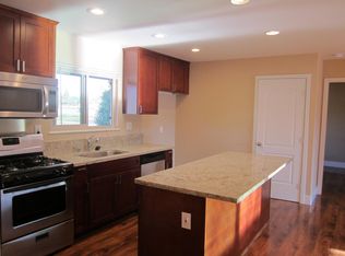 3248 Windsor Dr, Sacramento, CA 95864