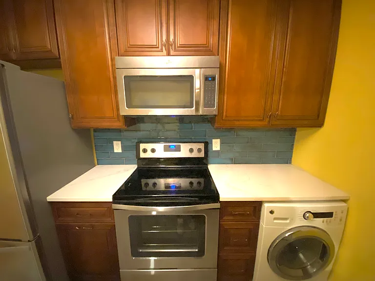 236 Samuel Blvd #Q-10 — Photo 10